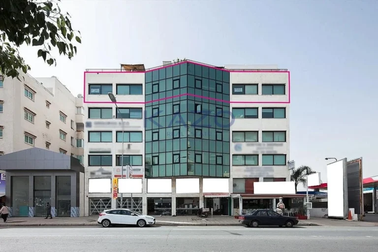 324m² Office for Rent in Larnaca – Chrysopolitissa