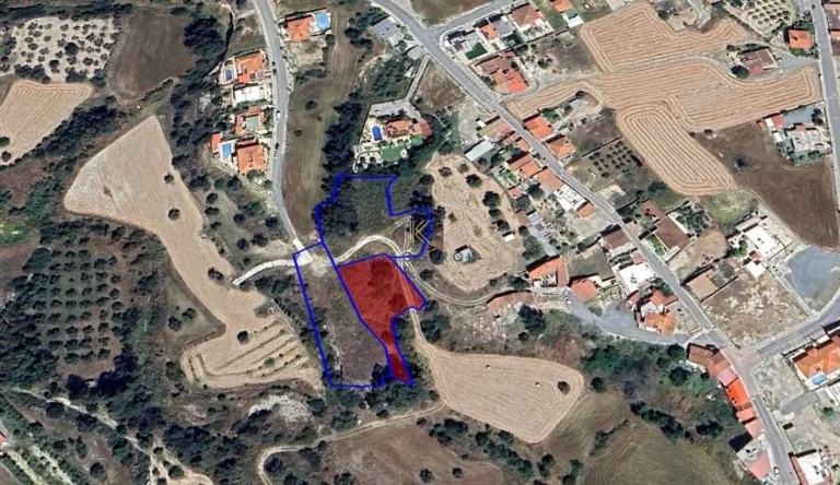 6,795m² Plot for Sale in Alethriko, Larnaca District