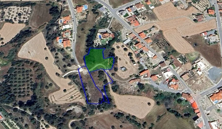 6,795m² Plot for Sale in Alethriko, Larnaca District