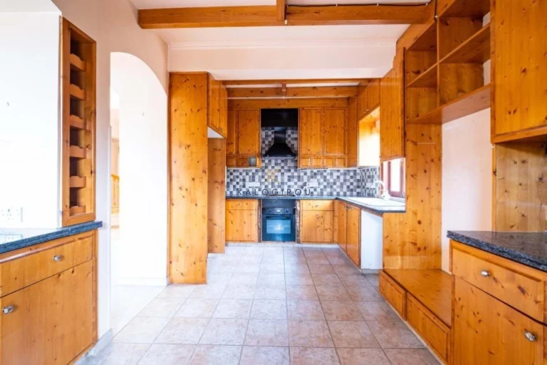 Cheap Houses and Villas for Sale Famagusta up to 400000 euro