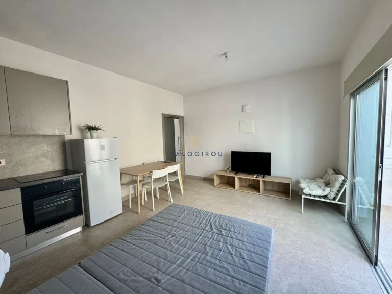 2 Bedroom Apartment for Rent in Pervolia Larnacas