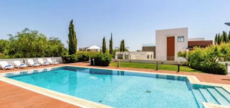 5 Bedroom House for Sale in Famagusta – Agia Napa