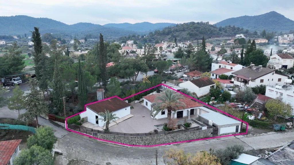 3 Bedroom House for Sale in Lythrodontas, Nicosia District