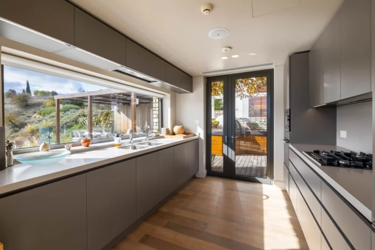 4 Bedroom House for Sale in Tsada, Paphos District