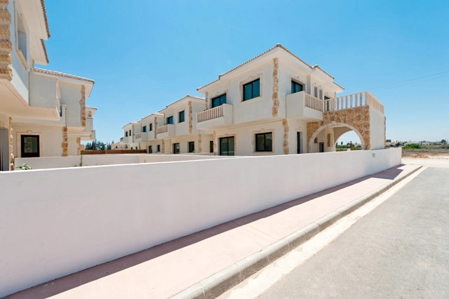 Cheap Houses and Villas for Sale Famagusta up to 300000 euro