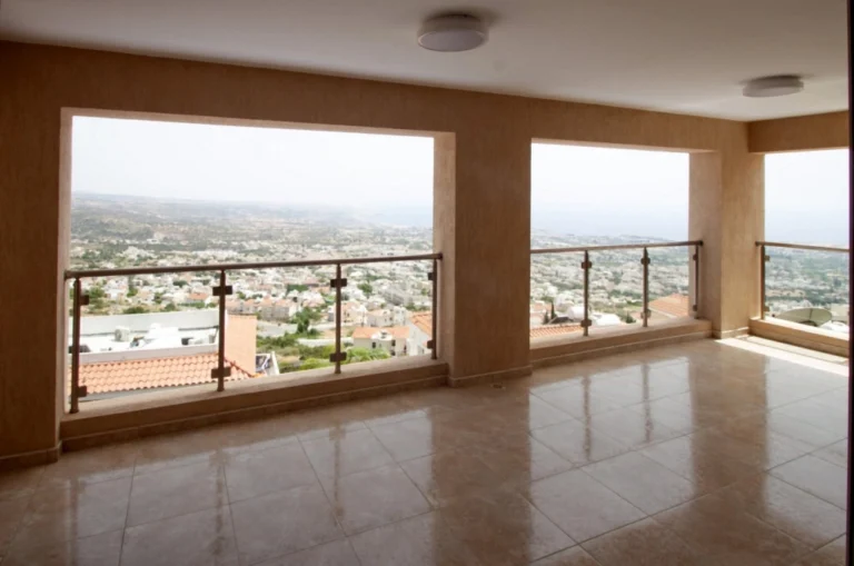 235m² House for Sale in Peyia, Paphos District