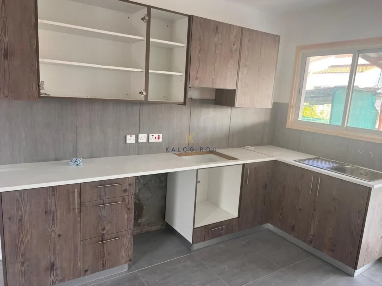 Cheap Houses and Villas for Sale Larnaca up to 200000 euro