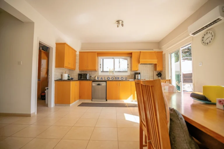 Cheap Houses and Villas for Sale Famagusta up to 300000 euro