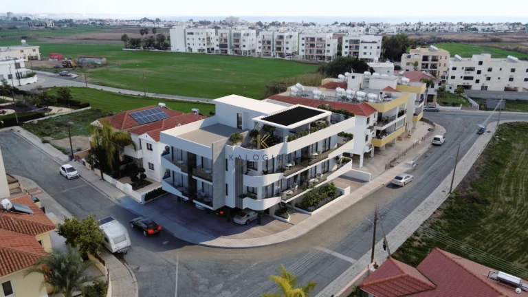 2 Bedroom Apartment for Sale in Livadia Larnakas, Larnaca District
