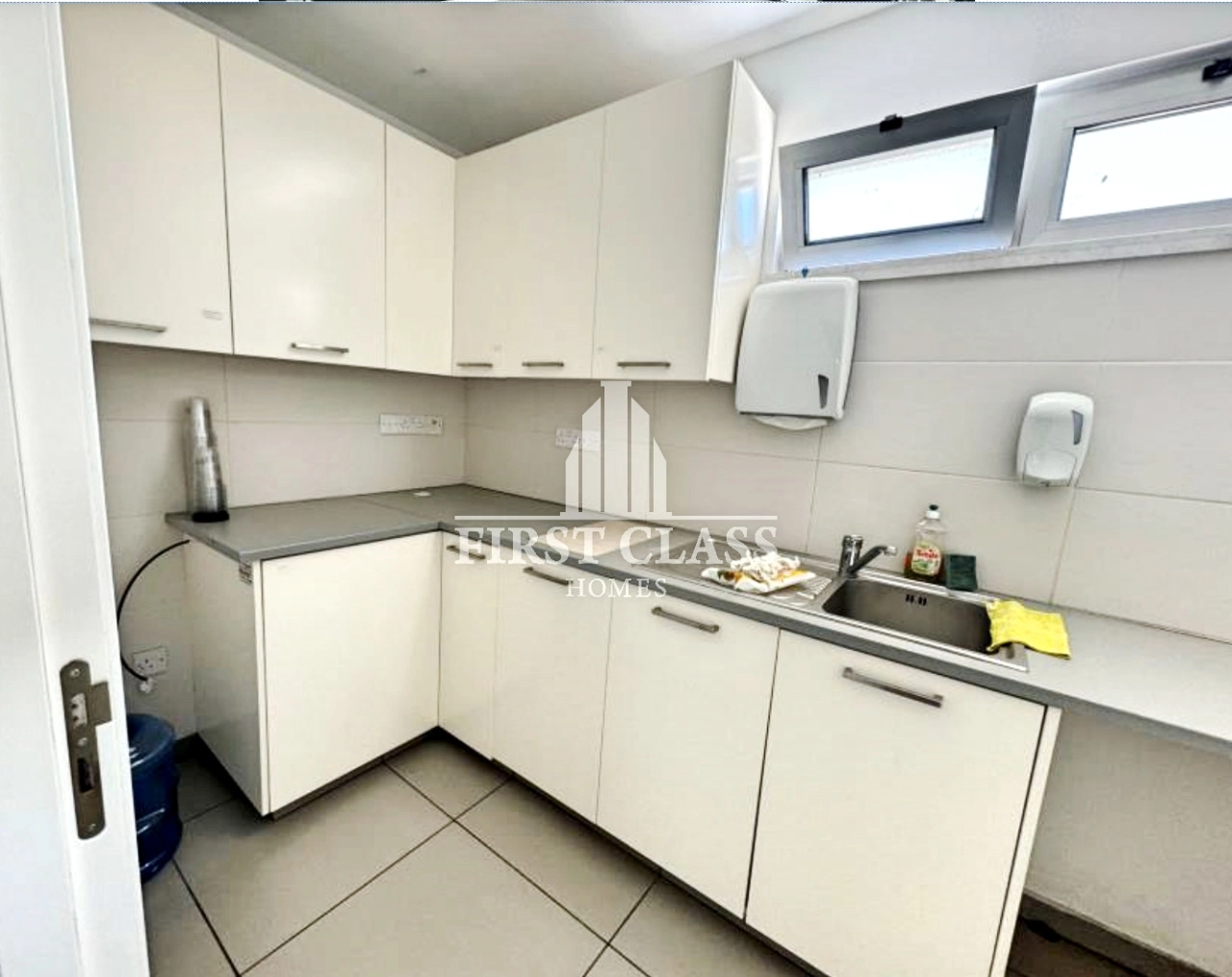 300m² Building for Sale in Limassol – Linopetra
