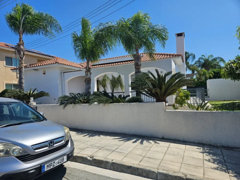 3 Bedroom House for Sale in Erimi, Limassol District