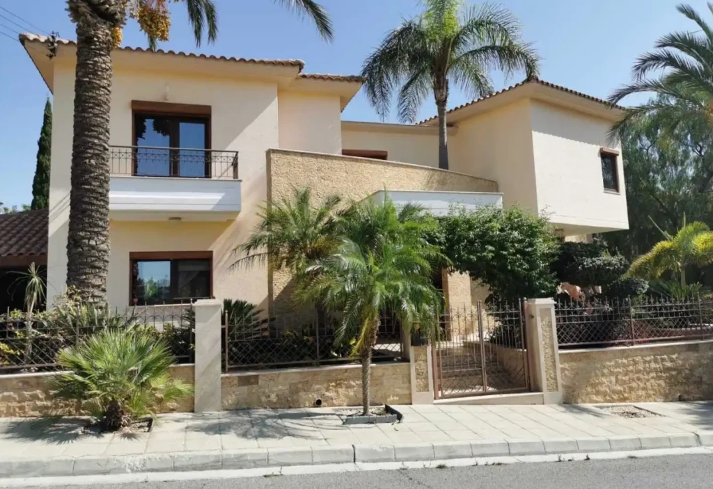 5 Bedroom House for Sale in Germasogeia, Limassol District
