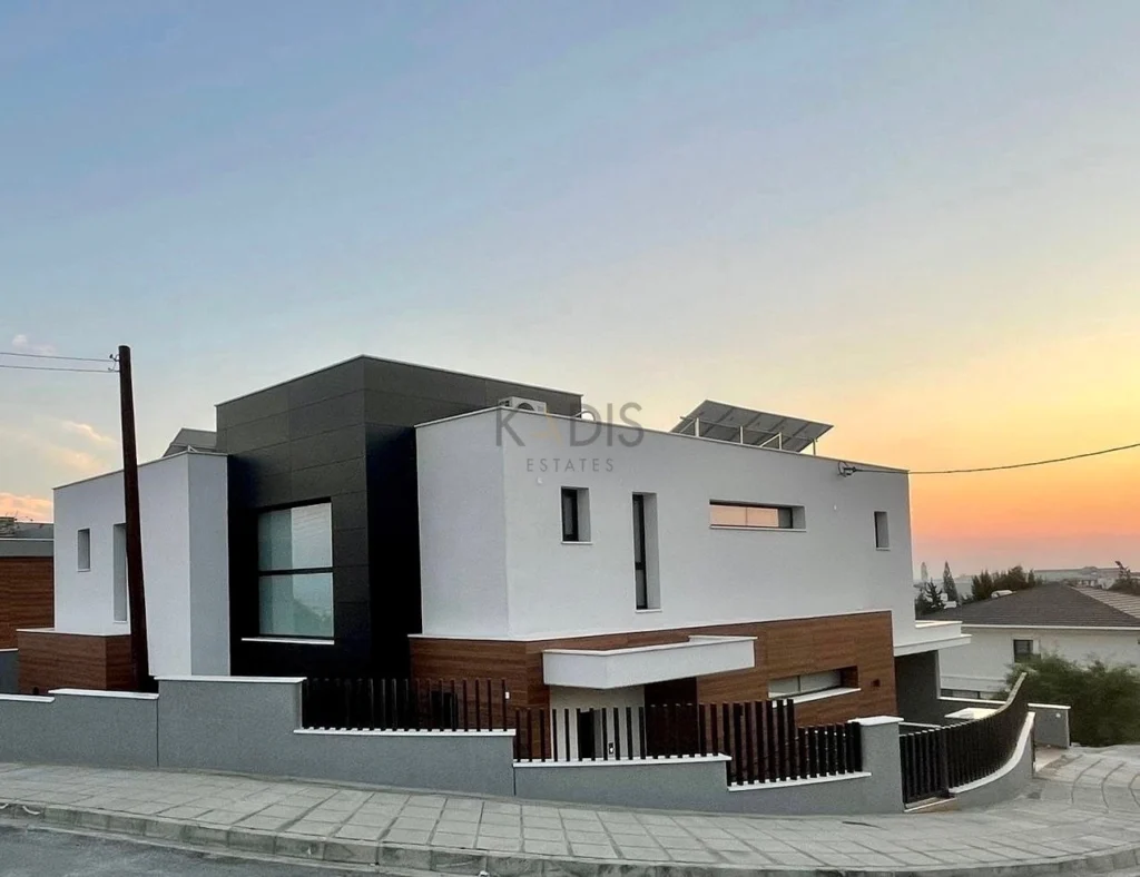 5 Bedroom House for Sale in Limassol District