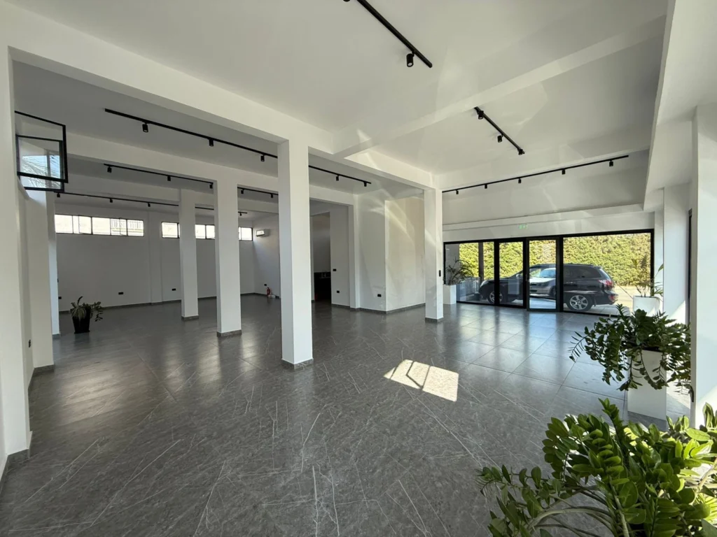 180m² Office for Rent in Limassol – Petrou kai Pavlou
