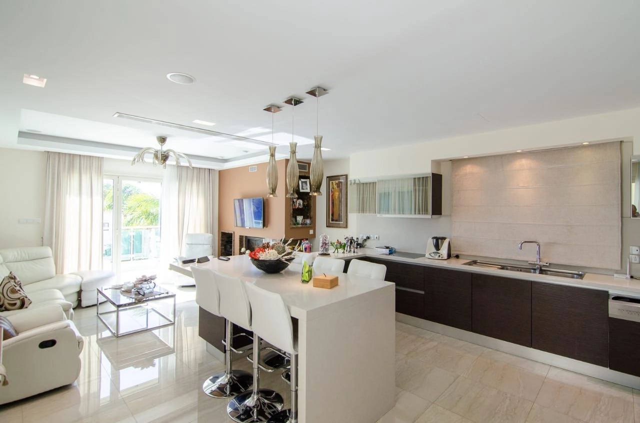 5 Bedroom House for Sale in Pyrgos Lemesou, Limassol District