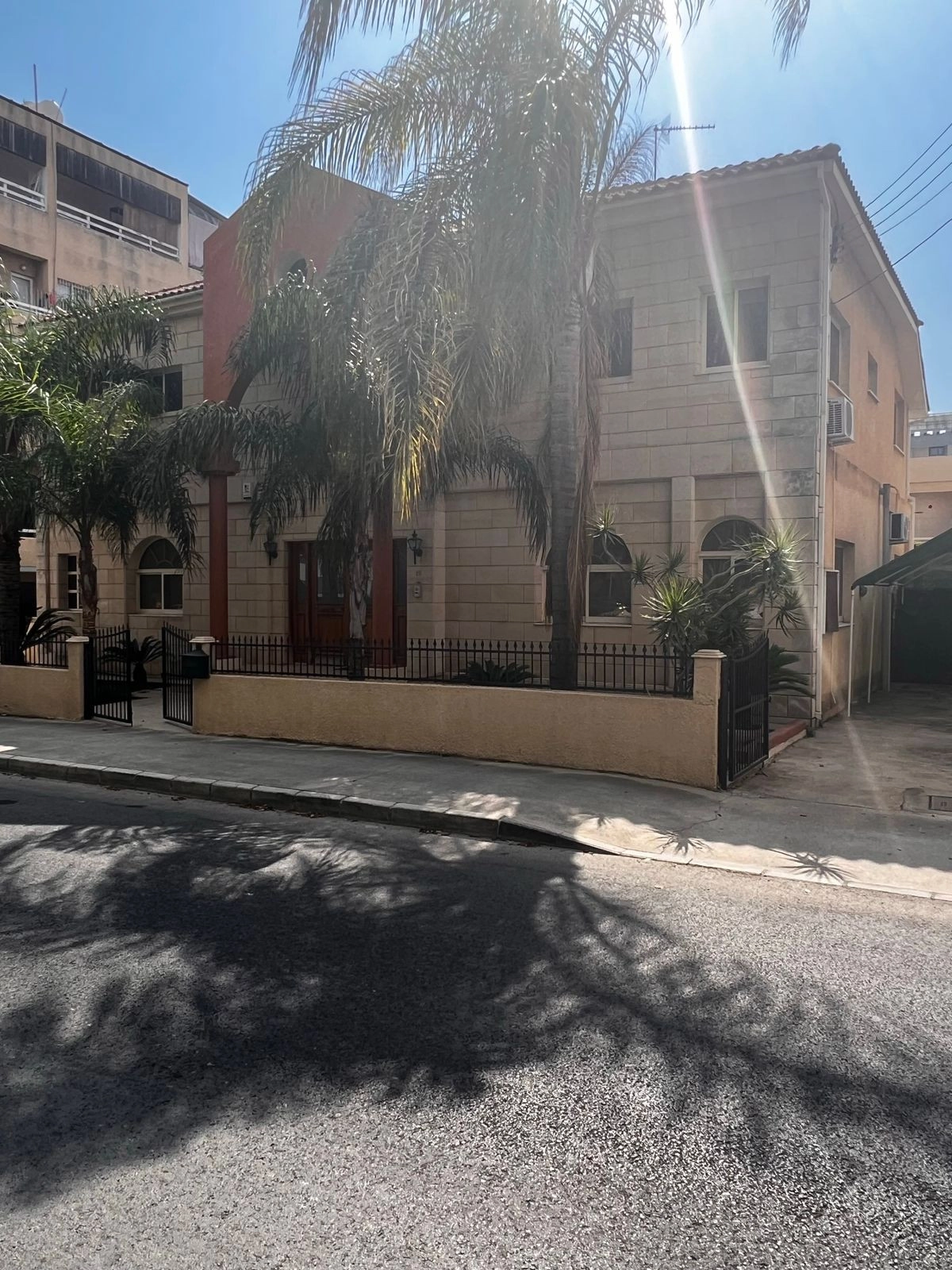 4 Bedroom House for Sale in Limassol – Neapolis