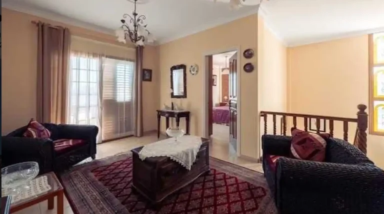 5 Bedroom House for Sale in Parekklisia, Limassol District
