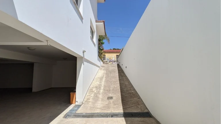 Cheap Houses and Villas for Sale Nicosia up to 1000000 euro