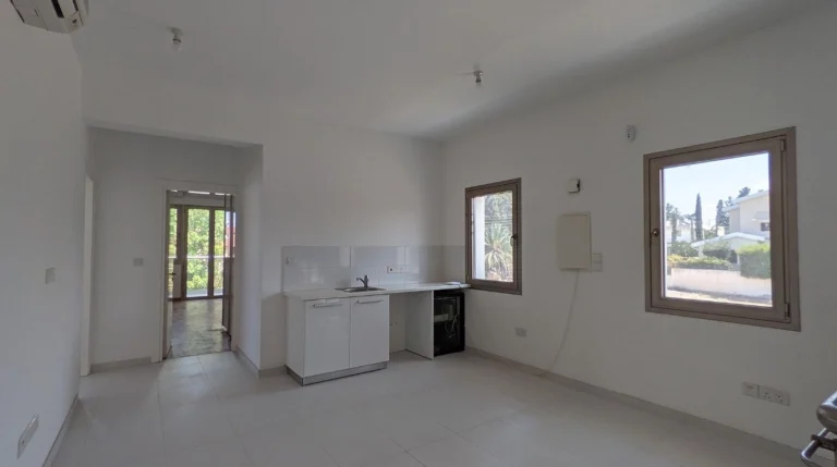 5 Bedroom House for Sale in Aglantzia, Nicosia District