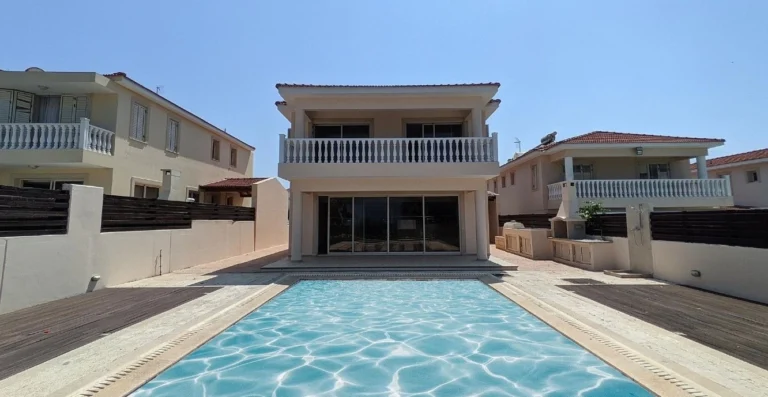 5 Bedroom House for Sale in Protaras, Famagusta District