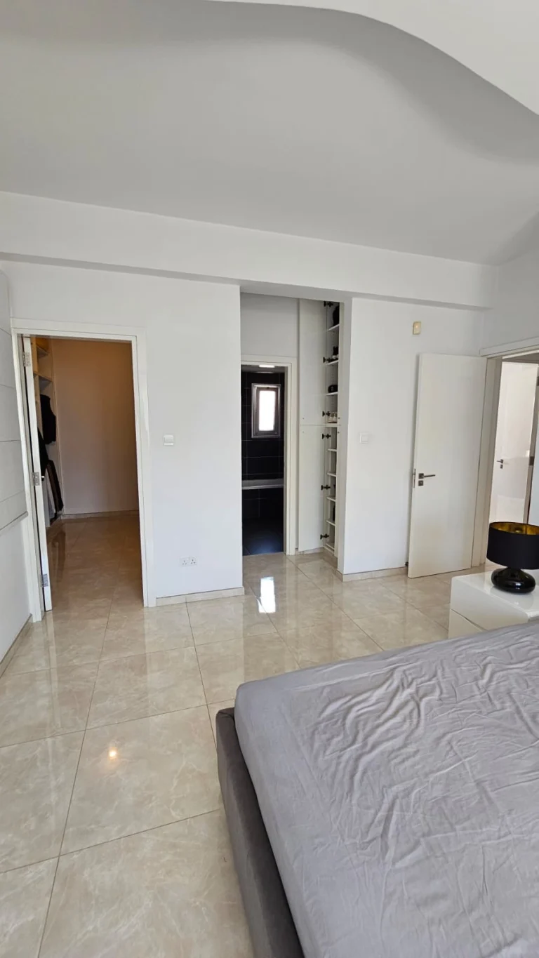 4 Bedroom House for Sale in Chlorakas, Paphos District