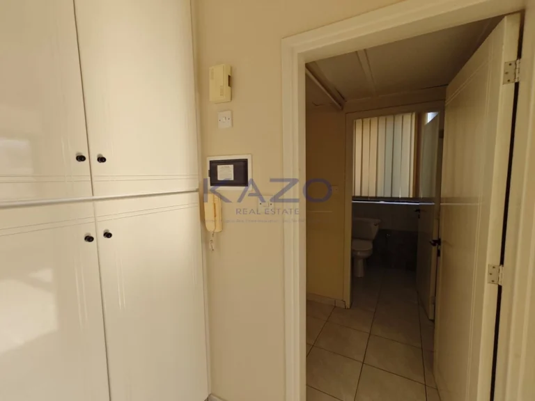 100m² Office for Rent in Limassol District