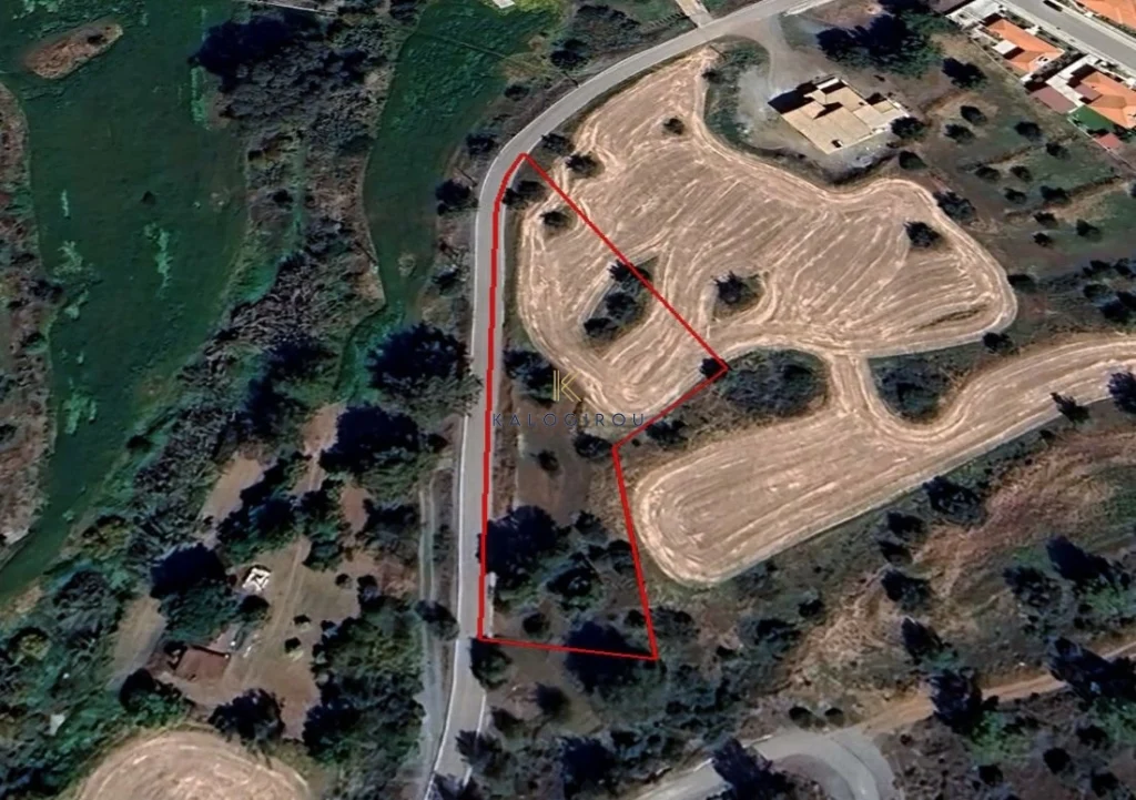 625m² Plot for Sale in Mosfiloti, Larnaca District