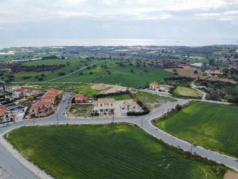 5 Bedroom House for Sale in Maroni, Larnaca District