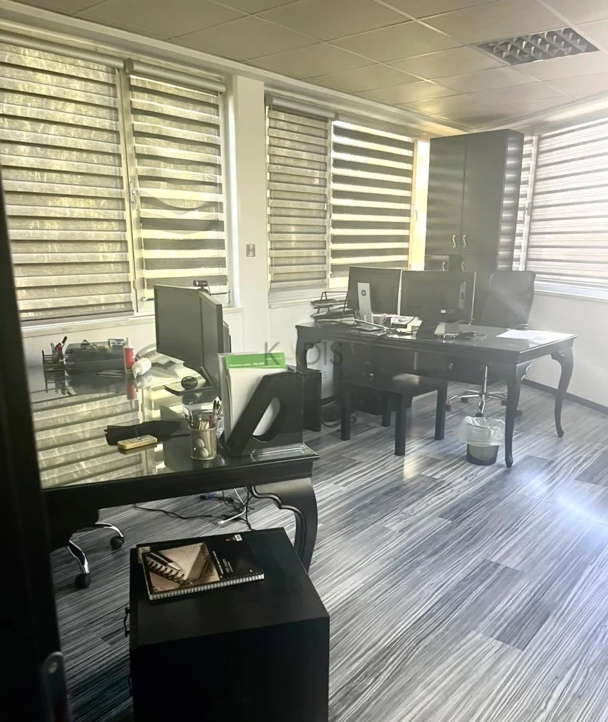 150m² Office for Rent in Limassol District