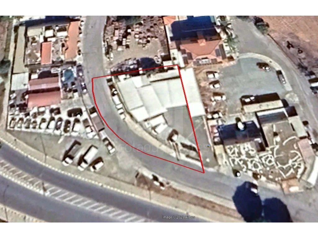 765m² Plot for Sale in Kato Polemidia, Limassol District