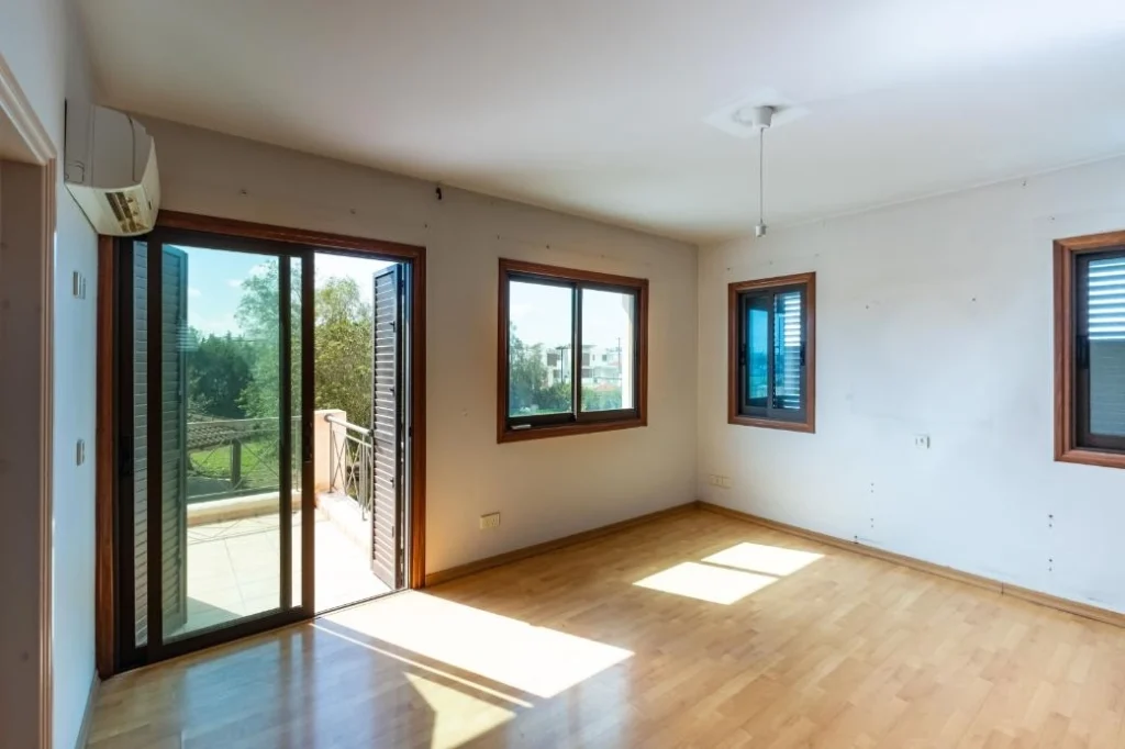 3 Bedroom House for Sale in Strovolos, Nicosia District