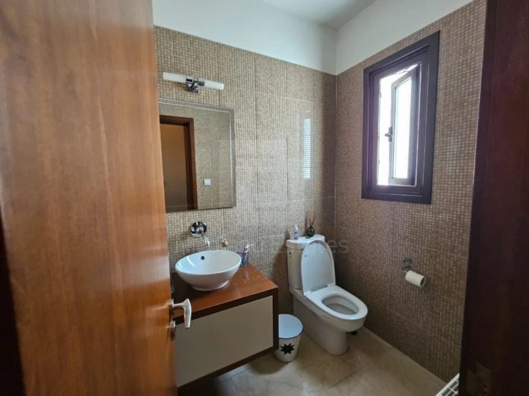 Cheap Houses and Villas for Sale Nicosia up to 900000 euro