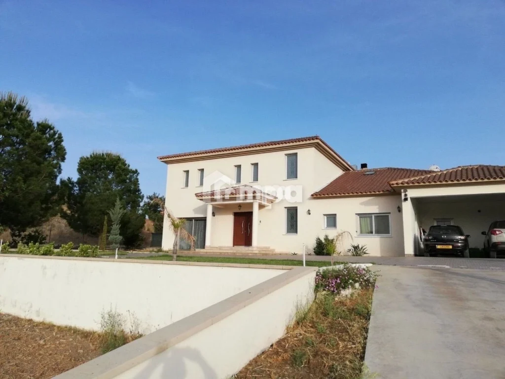 4 Bedroom House for Rent in Mathiatis, Nicosia District