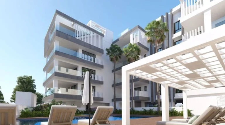 2 Bedroom Apartment for Sale in Larnaca