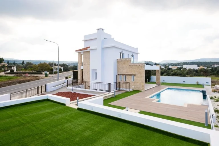 3 Bedroom House for Sale in Latchi (Lakki / Latsi), Paphos District