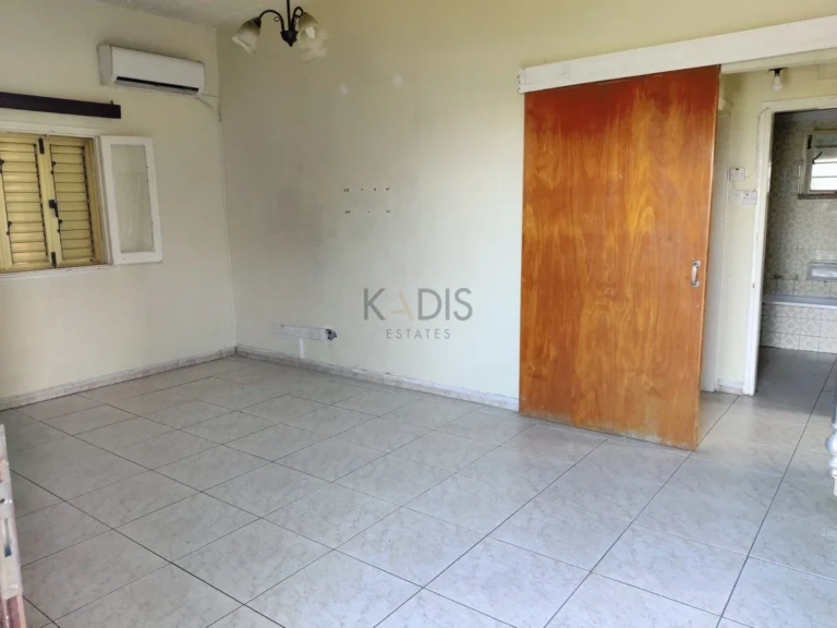 Cheap Houses and Villas for Sale Nicosia up to 200000 euro