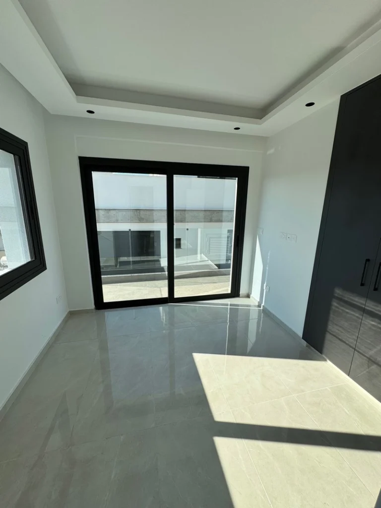 3 Bedroom Apartment for Sale in Agios Nikolaos, Limassol District