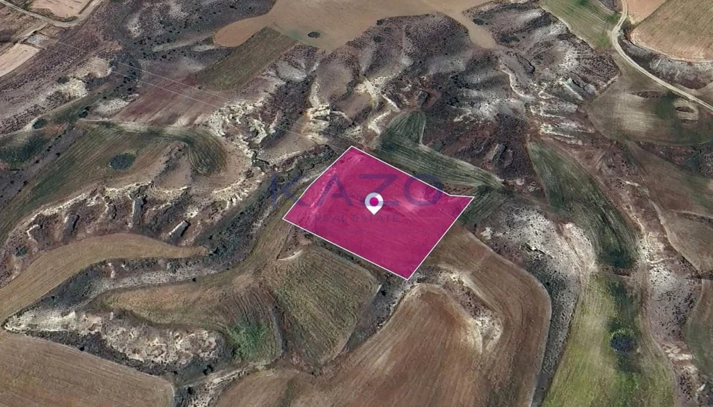 3,456m² Plot for Sale in Agioi Trimithias, Nicosia District