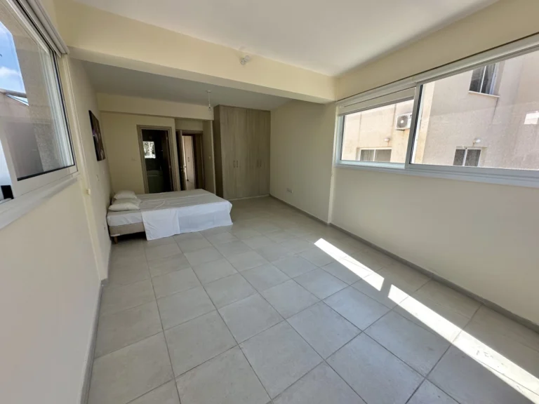 3 Bedroom House for Sale in Tombs Of the Kings, Paphos District