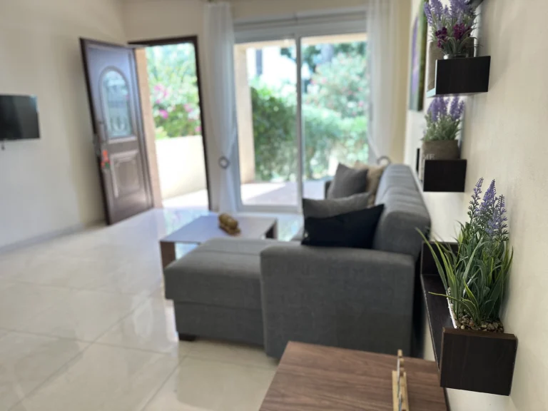3 Bedroom House for Sale in Tombs Of the Kings, Paphos District