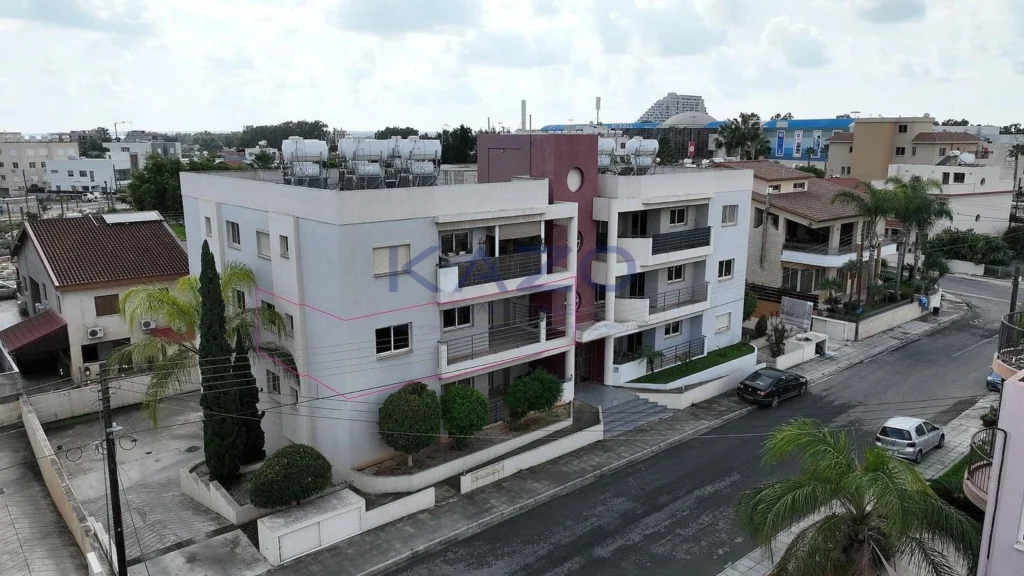 2 Bedroom Apartment for Sale in Limassol – Zakaki