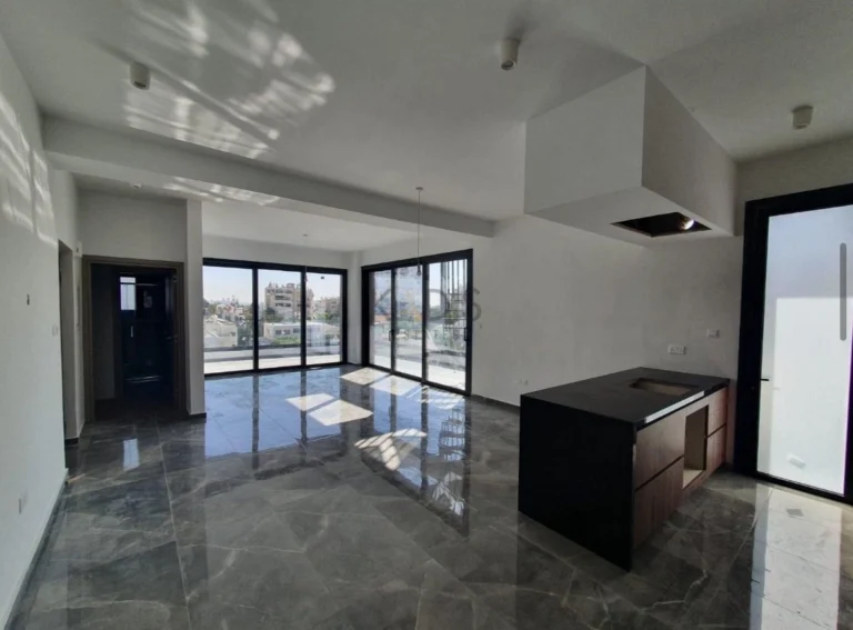 4 Bedroom Apartment for Sale in Limassol – Agios Nektarios