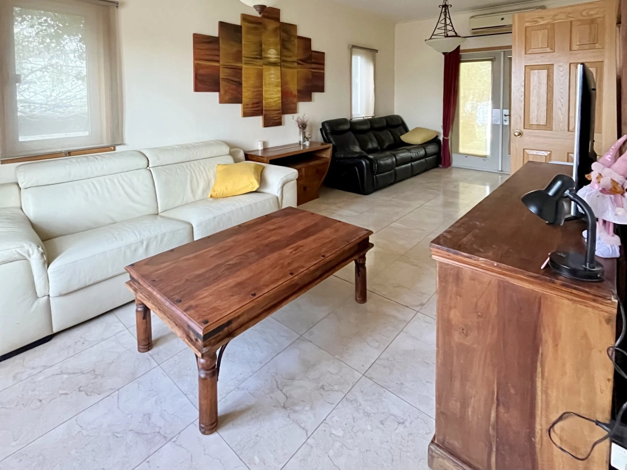 4 Bedroom House for Sale in Agios Dometios, Nicosia District