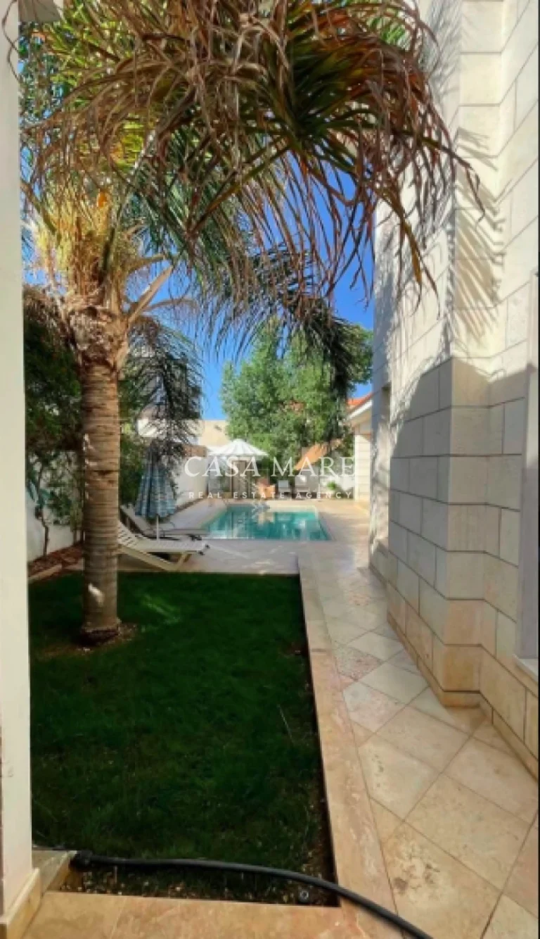 Cheap Houses and Villas for Sale Nicosia up to 900000 euro