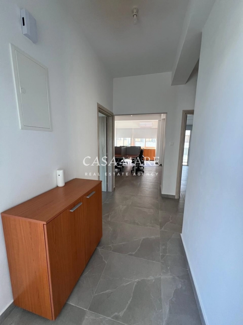 90m² Office for Sale