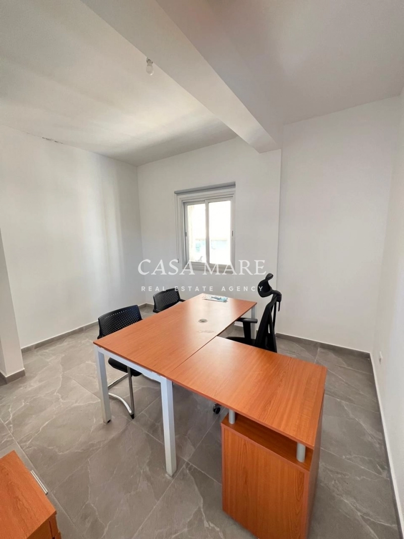 90m² Office for Sale