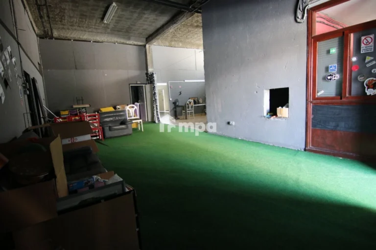 282m² Commercial for Rent in Agios Dometios, Nicosia District