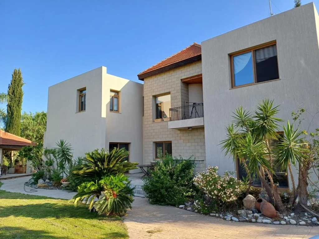4 Bedroom House for Sale in Akrounta, Limassol District