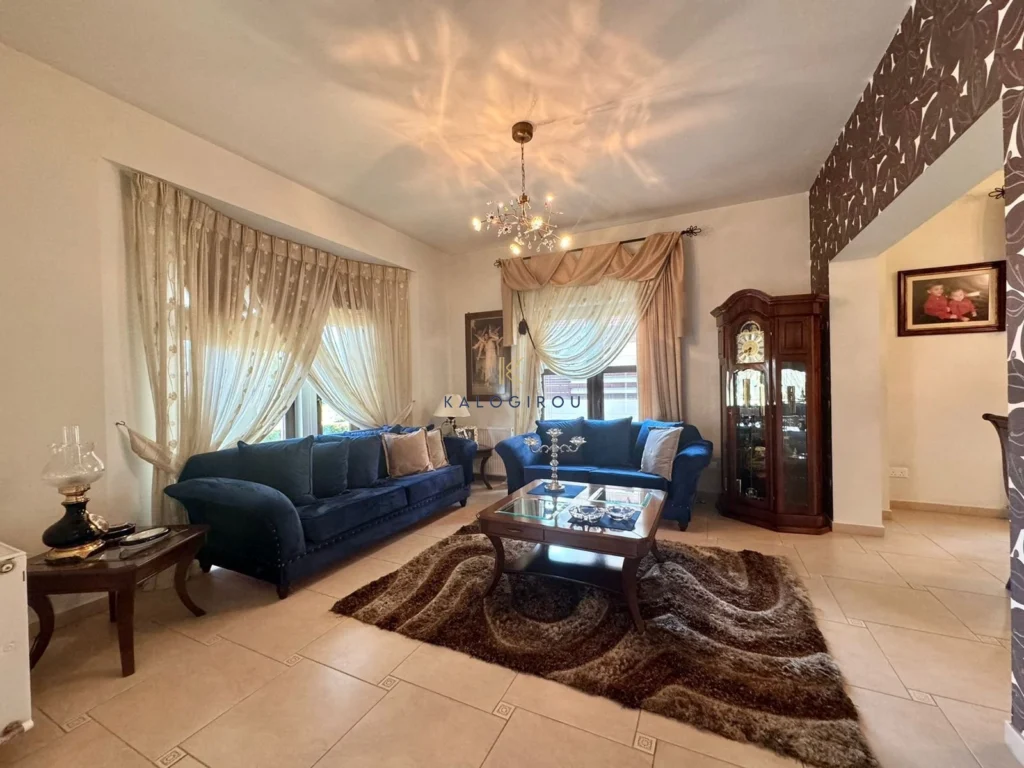 4 Bedroom House for Sale in Aradippou, Larnaca District