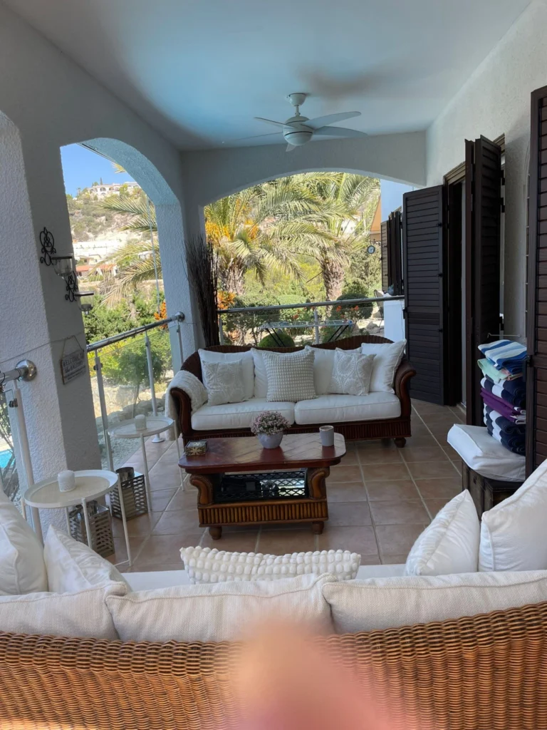 3 Bedroom House for Sale in Kamares, Paphos District